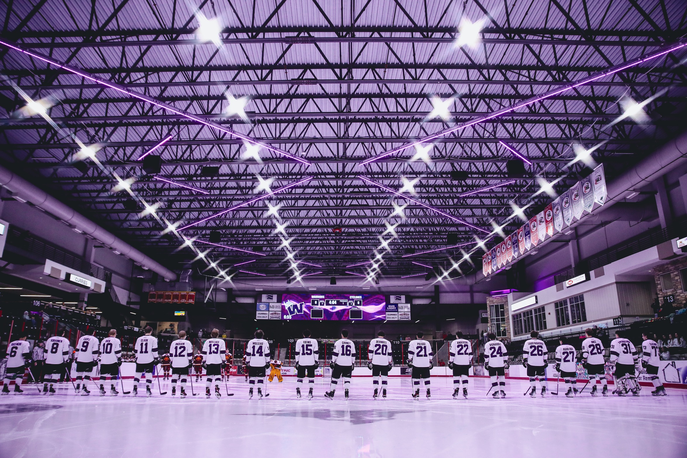 Waldorf Hockey Finishes Season on Home Ice