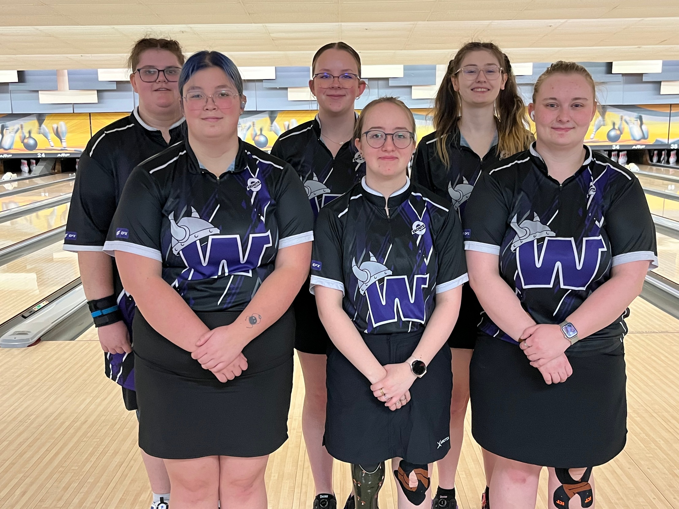 Women's Bowling Takes on Chicago