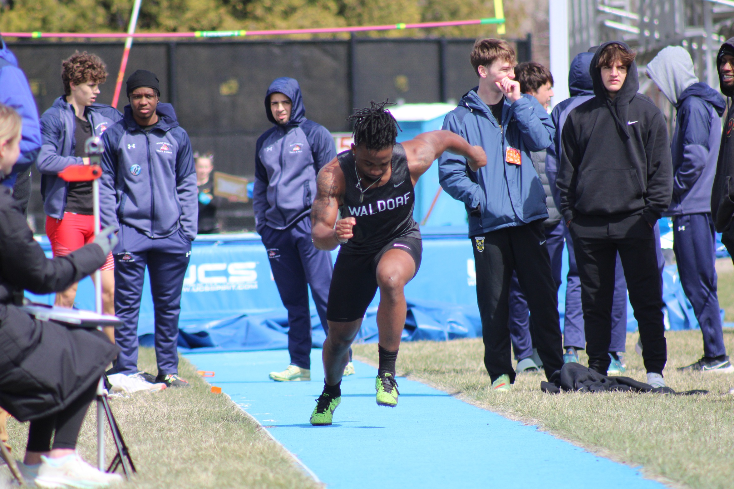 Waldorf Competes in Maverick Invitational