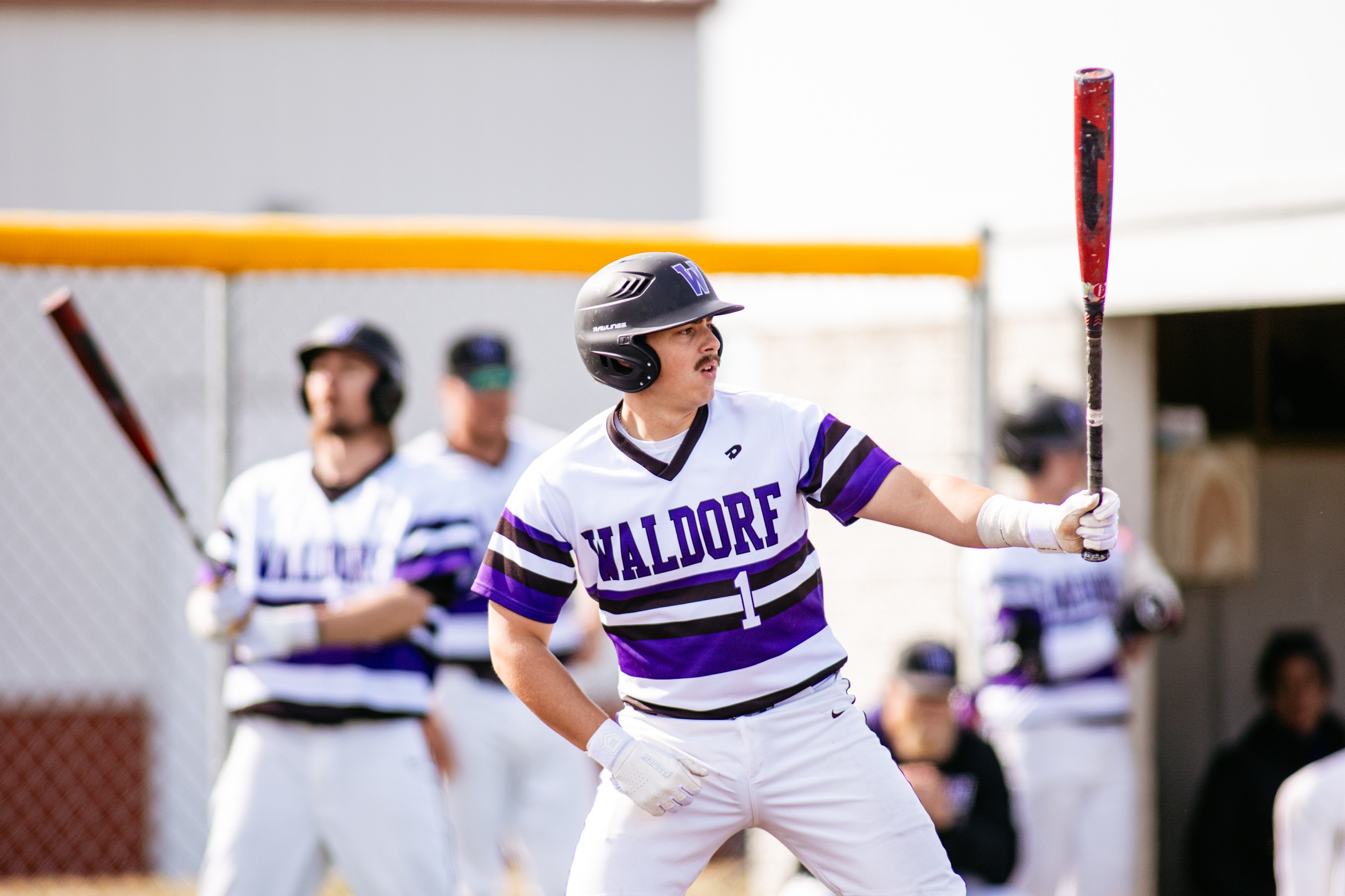 Warriors break open tight game with the long ball