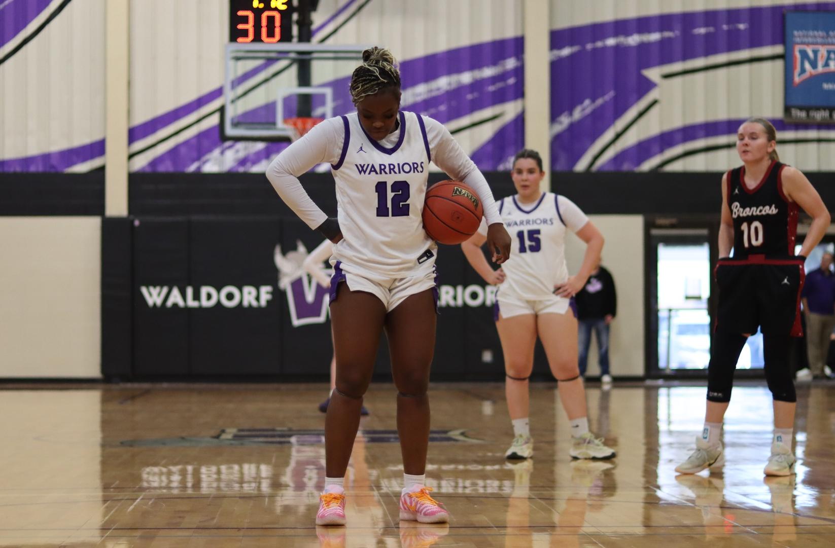 Warriors Fall to #16 Briar Cliff's Hot Shooting