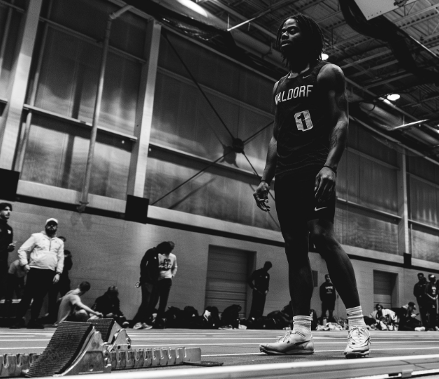 Indoor Track Travels Small Group to Luther College