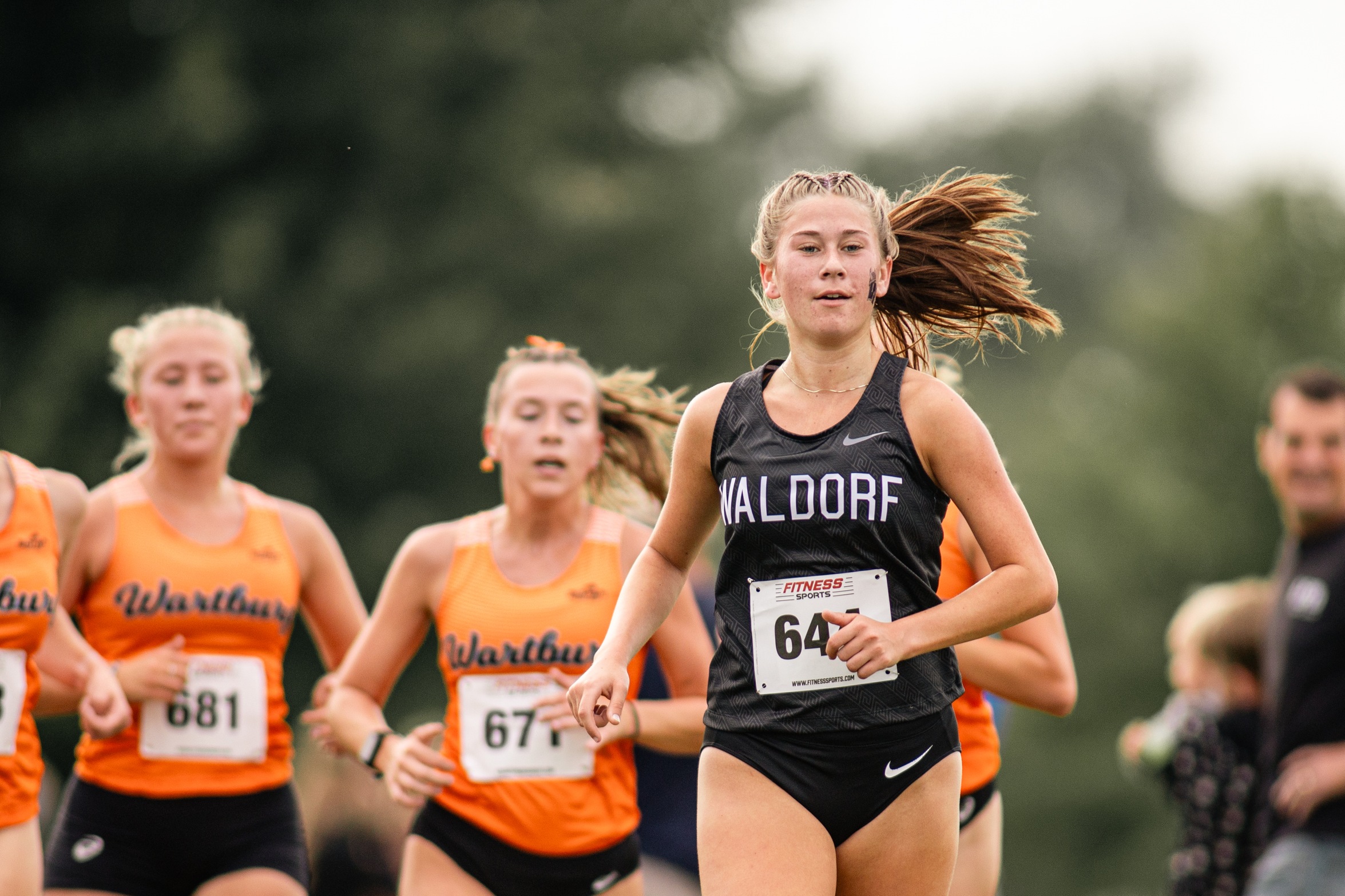 Cross country competes in Nebraska